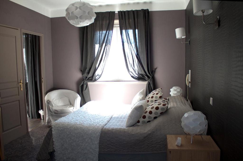 Hotel La Magnanerie - Côté Bistro Aubignosc Habitación foto