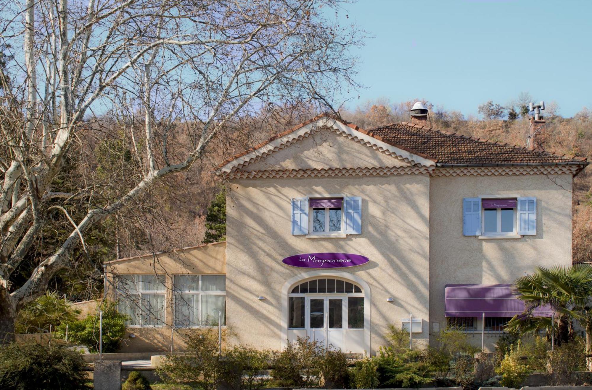 Hotel La Magnanerie - Côté Bistro Aubignosc Exterior foto